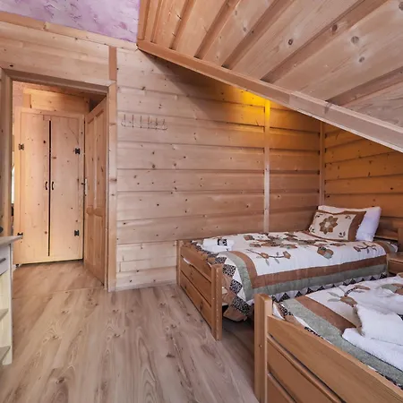 Grota Zbojnicka I Bed & Breakfast Gliczarow