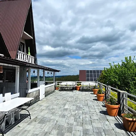 Grota Zbójnicka Bed and breakfast