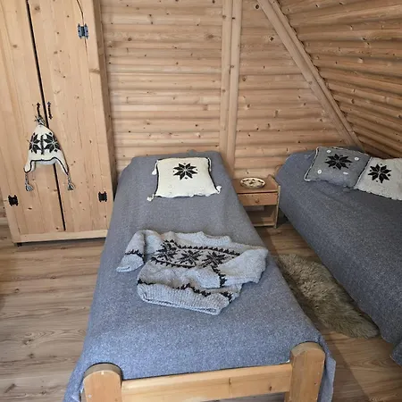 Grota Zbojnicka I Bed & Breakfast *
