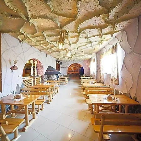 住宿加早餐酒店 Grota Zbojnicka I 3*