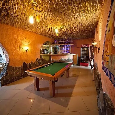 住宿加早餐酒店 Grota Zbojnicka I 3*