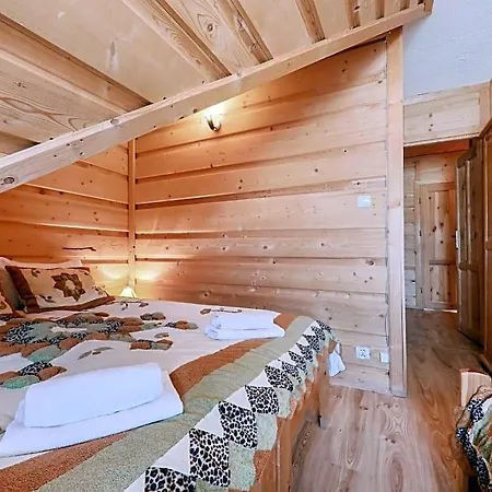 Grota Zbojnicka I Bed & Breakfast 3*