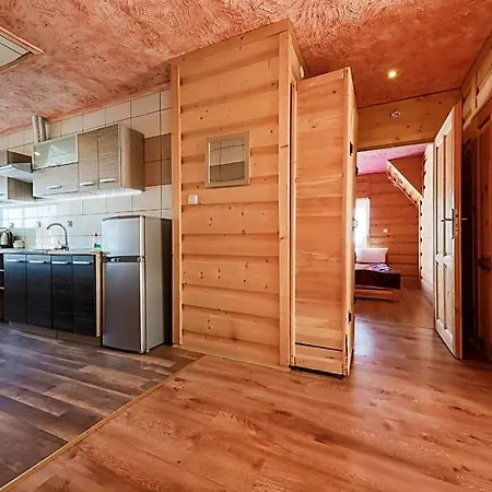 Grota Zbojnicka I Bed & Breakfast